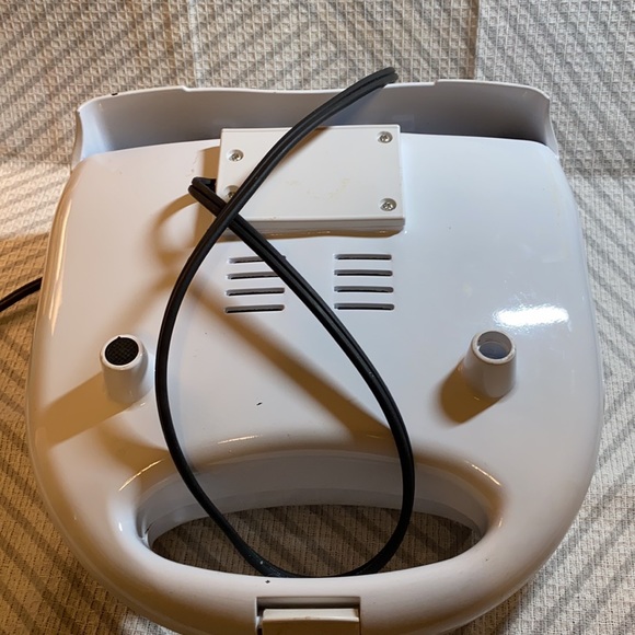 Chefmate Waffle Maker - Picture 3 of 3